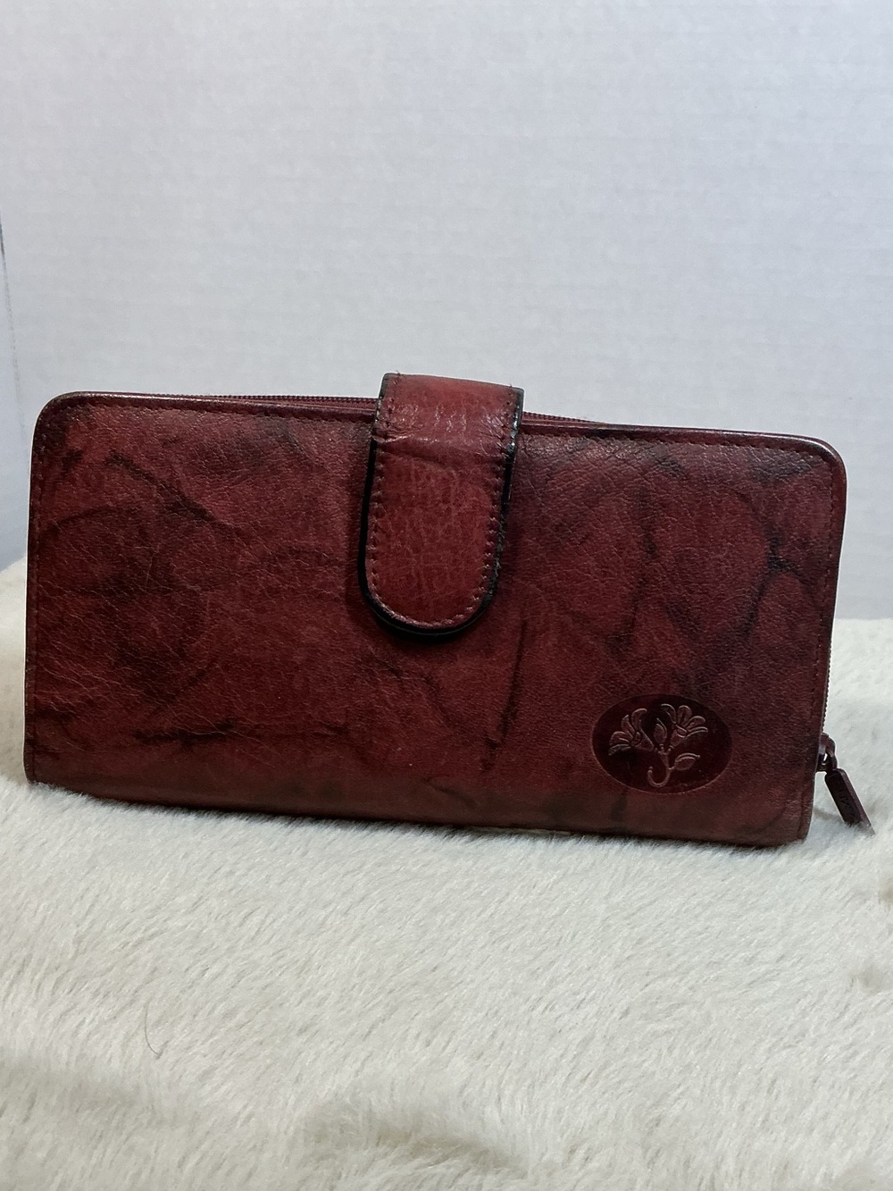 Julia Buxton Heiress Collection Genuine Leather Checkbook Wallet Mahogany